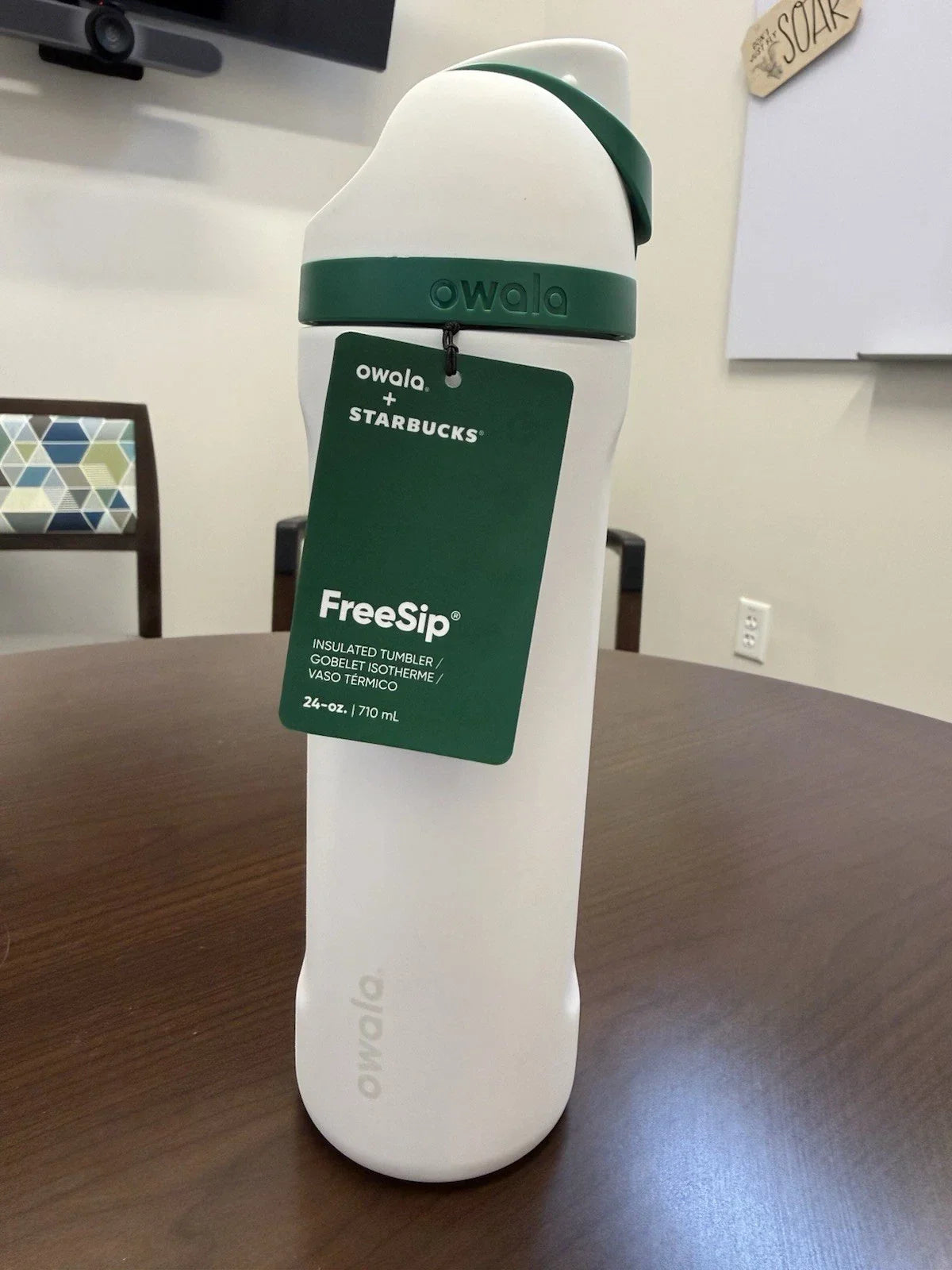 Starbucks x Owala FreeSip 2026 White Ready to Ship New Limited Edition 24oz Cute