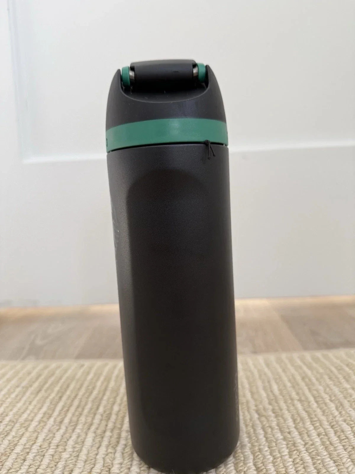Starbucks x Owala FreeSip 24oz Black Green Insulated Bottle New w/ Tags